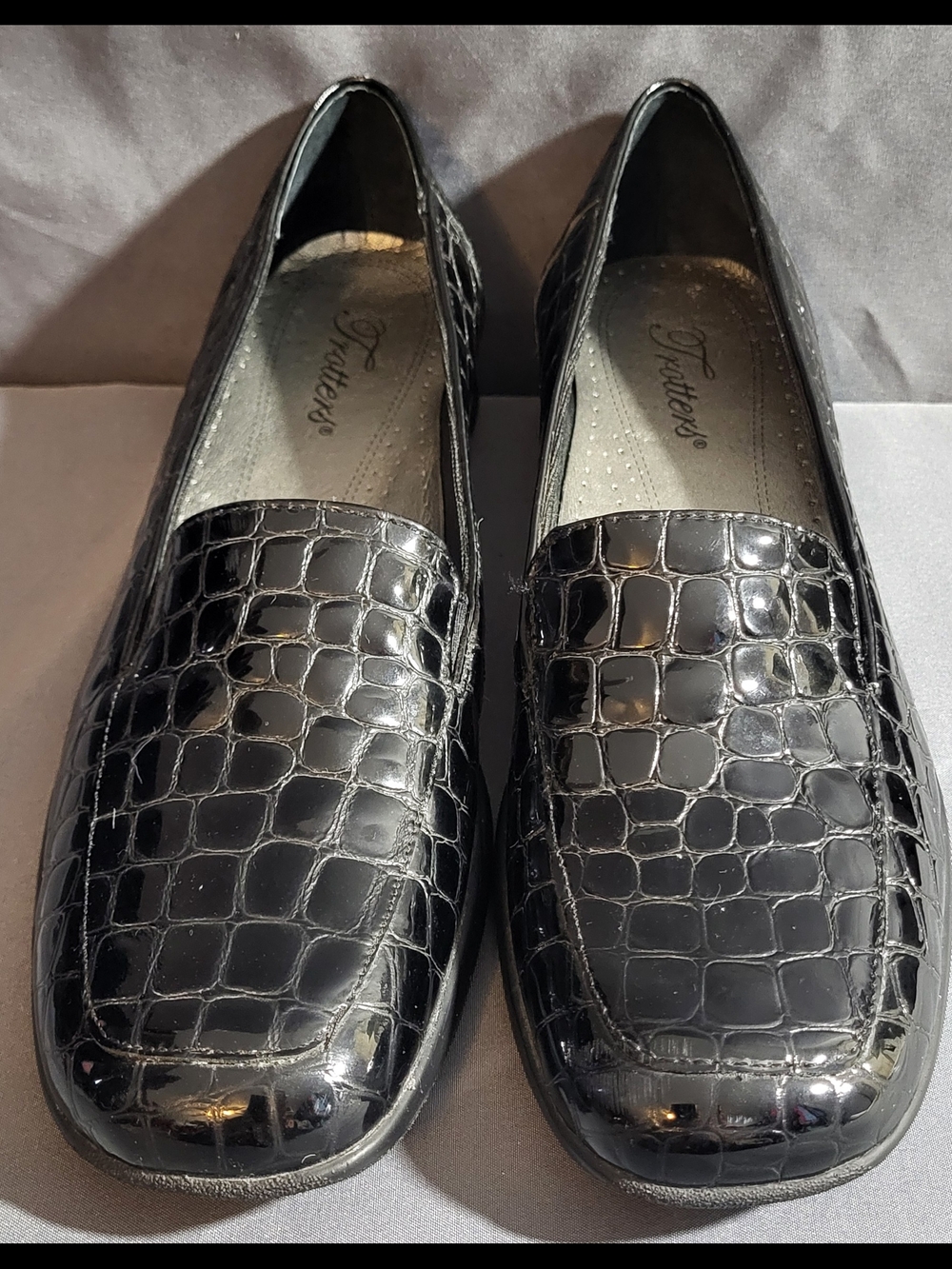 Trotters Black Croc-Embossed Patent Loafers